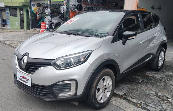 RENAULT CAPTUR 1.6 16V SCE FLEX LIFE X-TRONIC RENAULT CAPTUR 1.6 16V SCE FLEX LIFE X-TRONIC